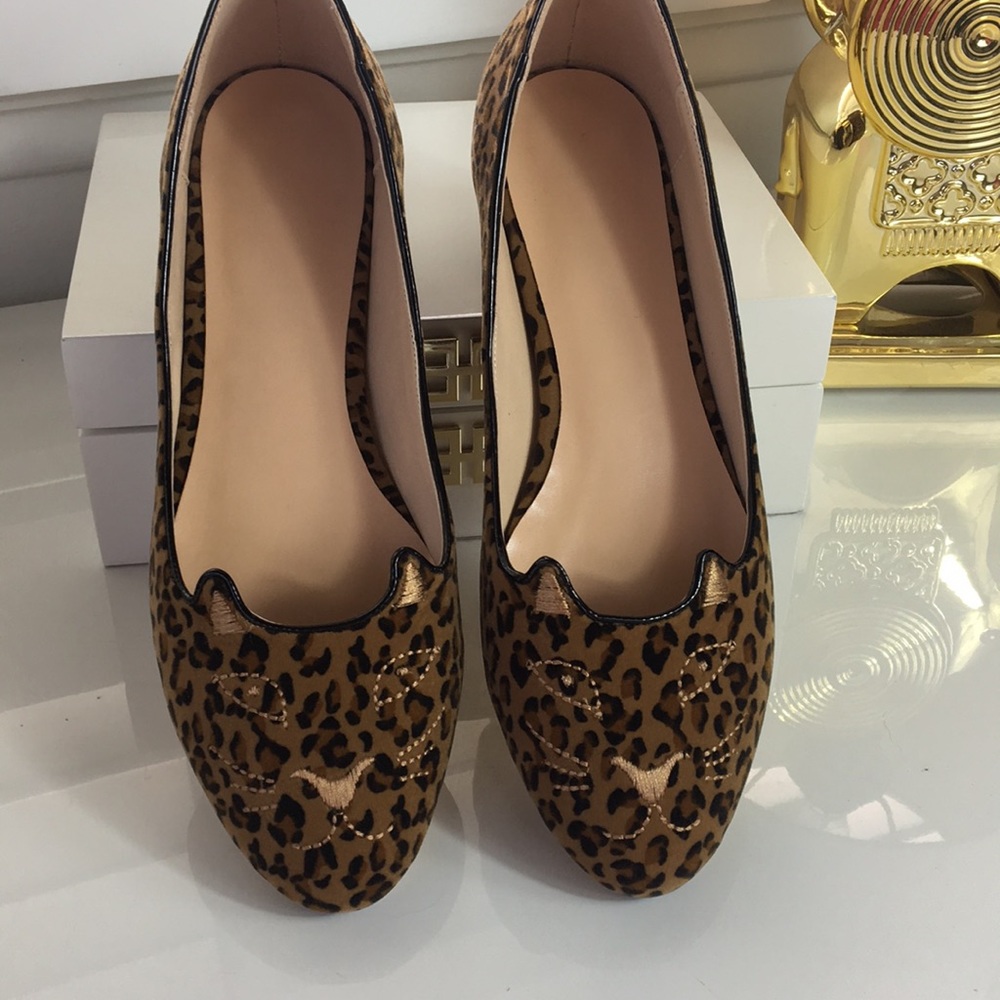 NWOT Leopard flats, 8.5 💛🧡❤️